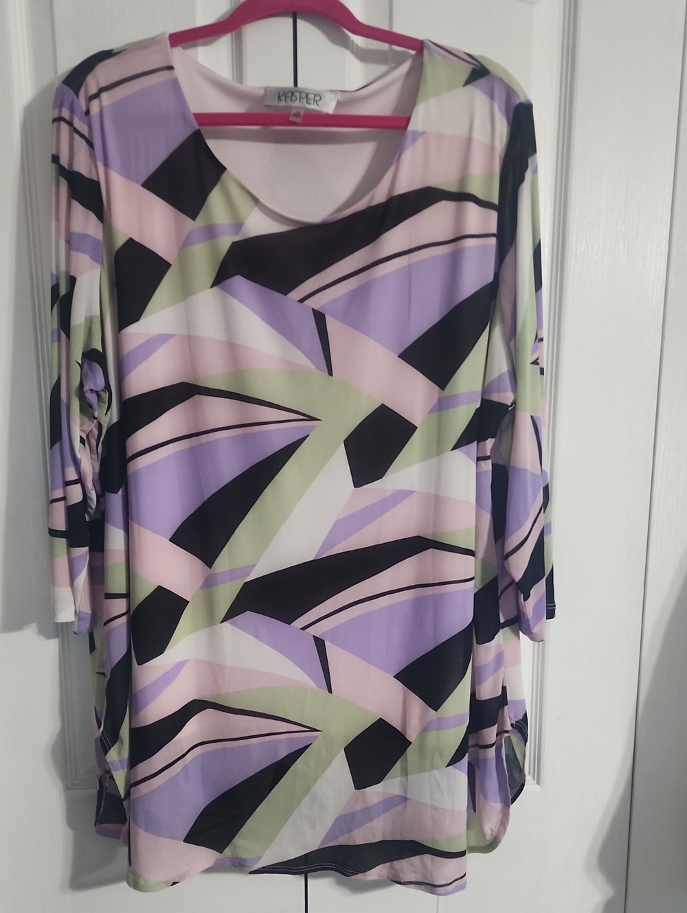 Kasper Abstract Scoop Neck Tunic in Lavender, Pale Pink, Mint Green & Black